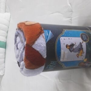 Disney wish girls throw blanket.